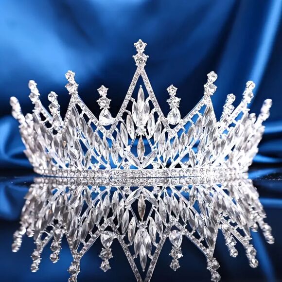 Jewelry - Elegant Bridal, Pageant, Quinceanera, Prom, Birthday Diamond Silver Crown